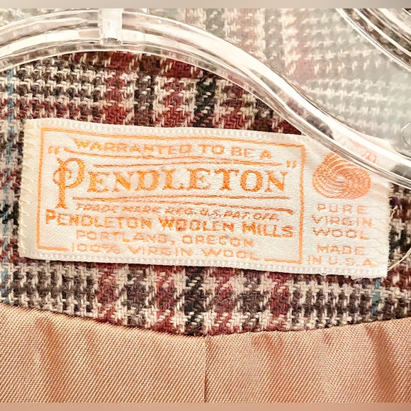 Vtg Pendleton Brown Plaid 100% Wool Blazer Skirt Suit Set- Excellent Condition - Picture 9 of 14